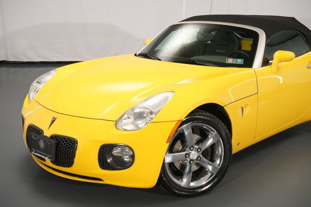 Used 2007 Pontiac Solstice GXP w/ Premium Package RWD image 5