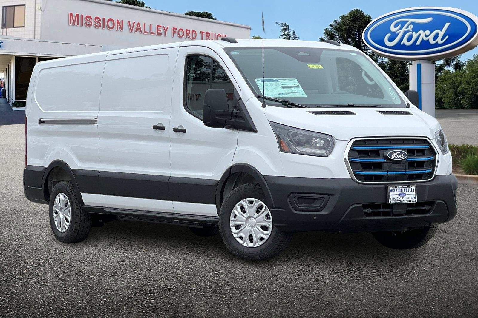 New 2026 Ford E-Transit Low Roof w/ Load Area Protection Package video 2