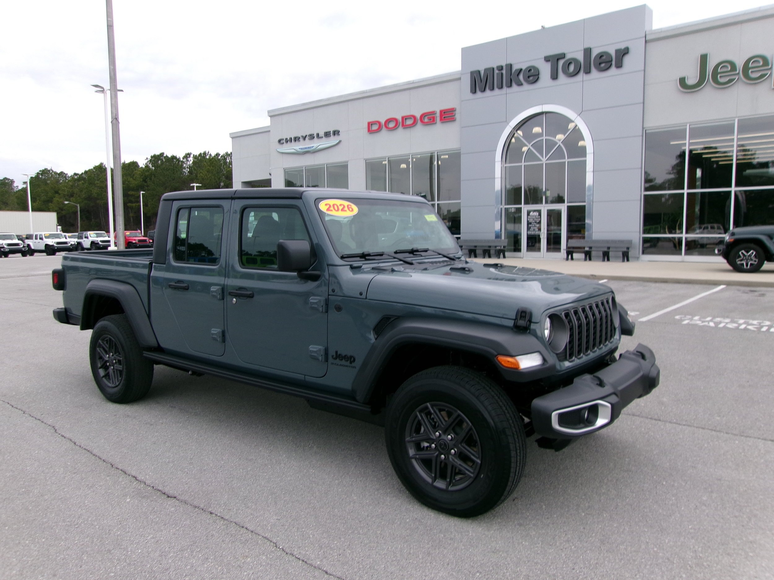 New 2026 Jeep Gladiator Sport AWD/4WD image 1