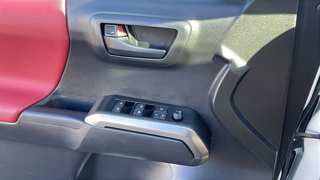 Certified 2023 Toyota Tacoma SR5 image 27