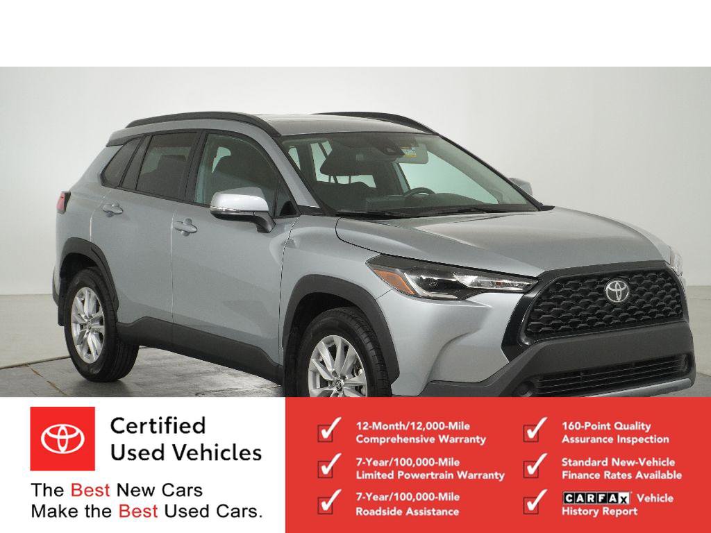 Certified 2022 Toyota Corolla Cross LE w/ Moonroof Package FWD image 1