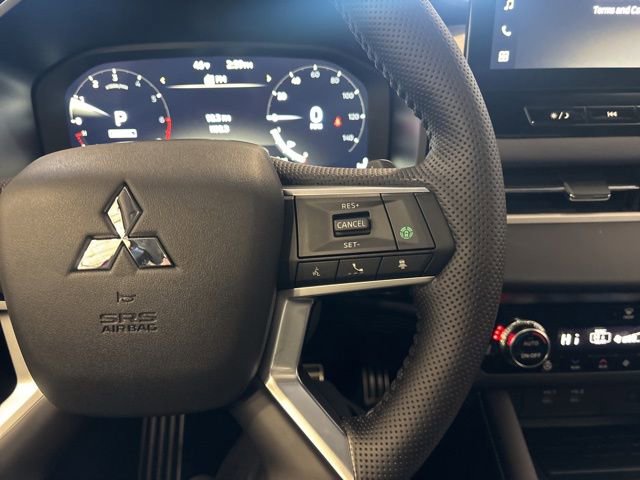 New 2026 Mitsubishi Outlander SEL image 19