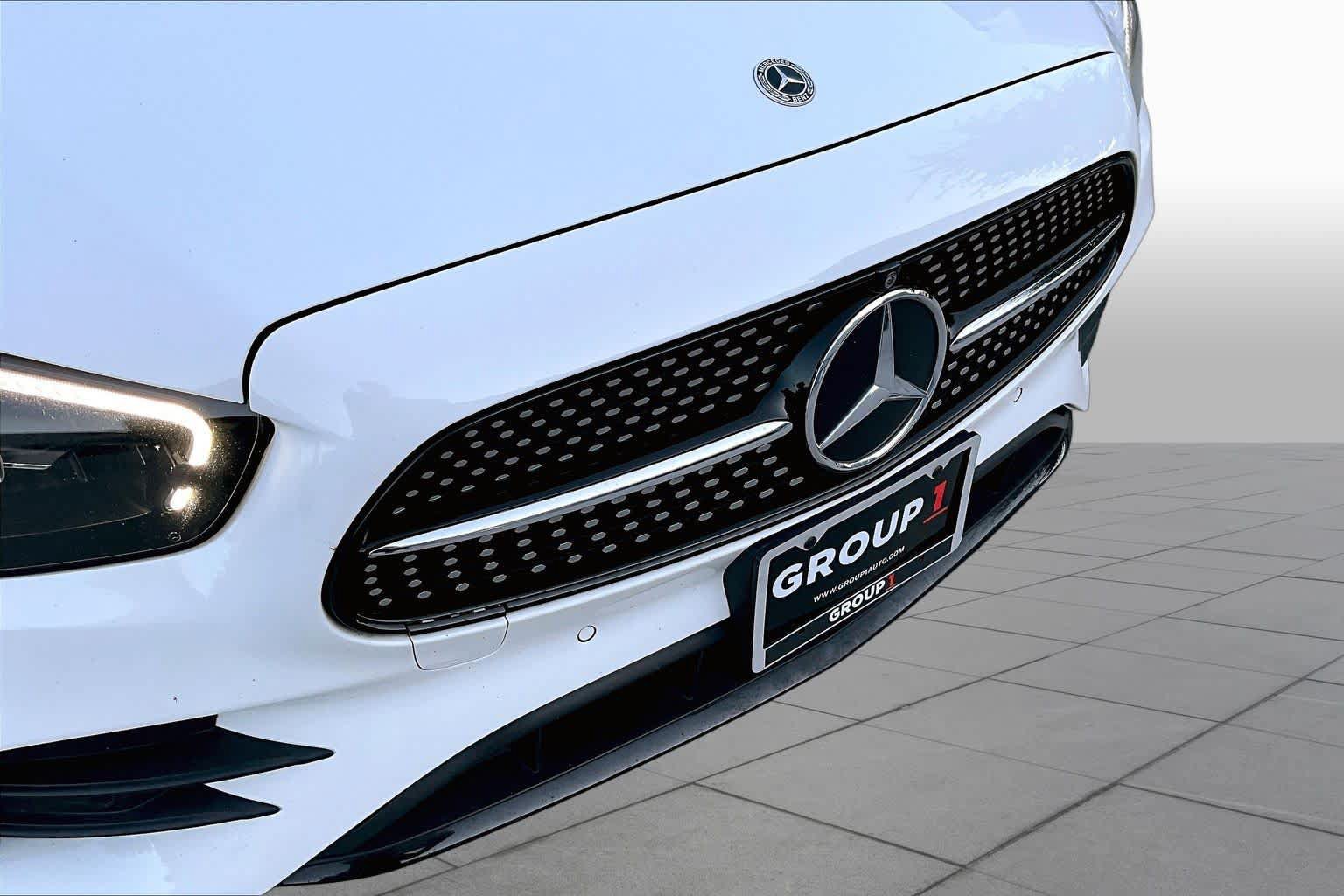 Used 2022 Mercedes-Benz E 450 4MATIC Sedan image 32