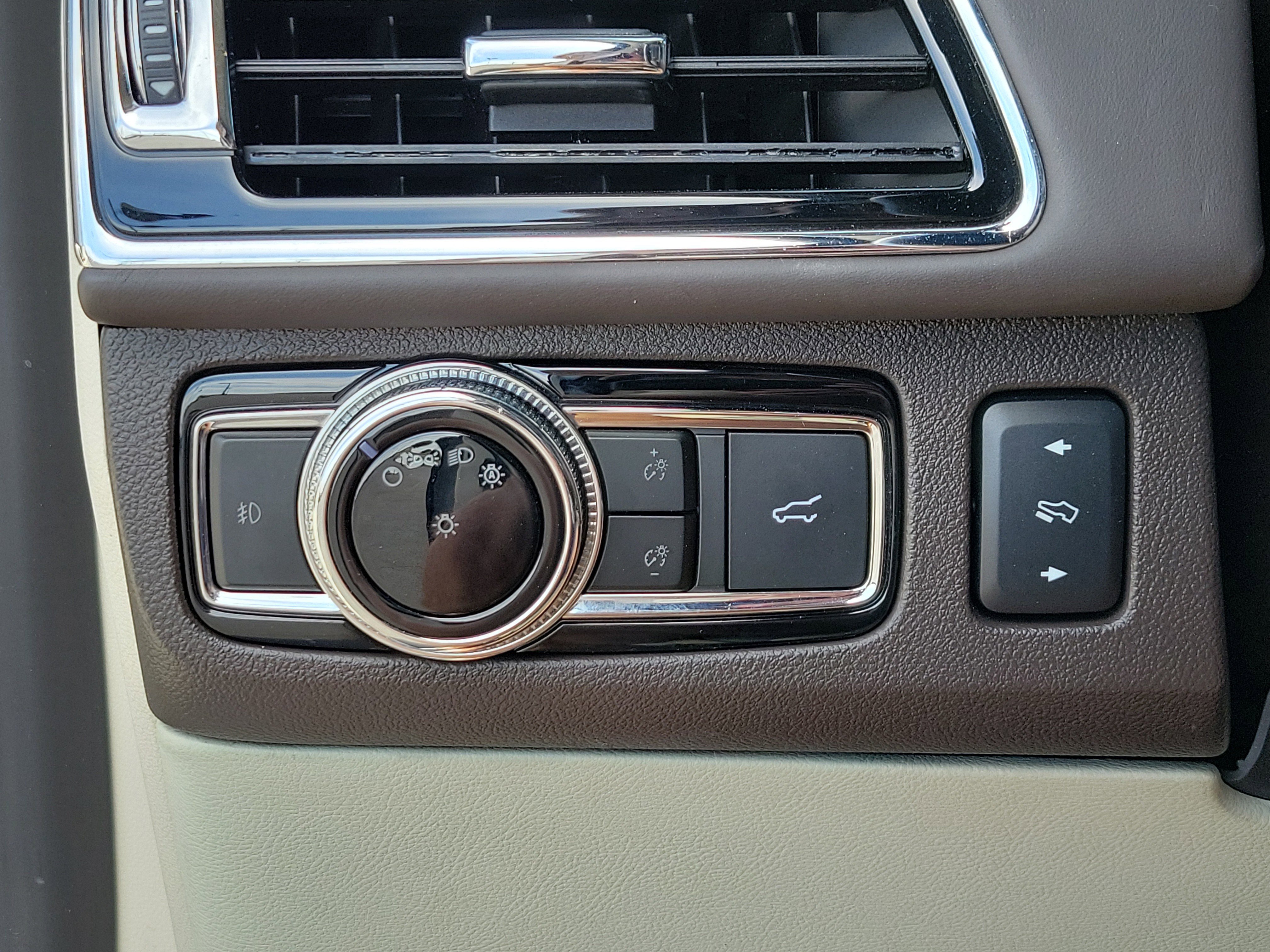 Used 2020 Lincoln Navigator L Black Label image 24