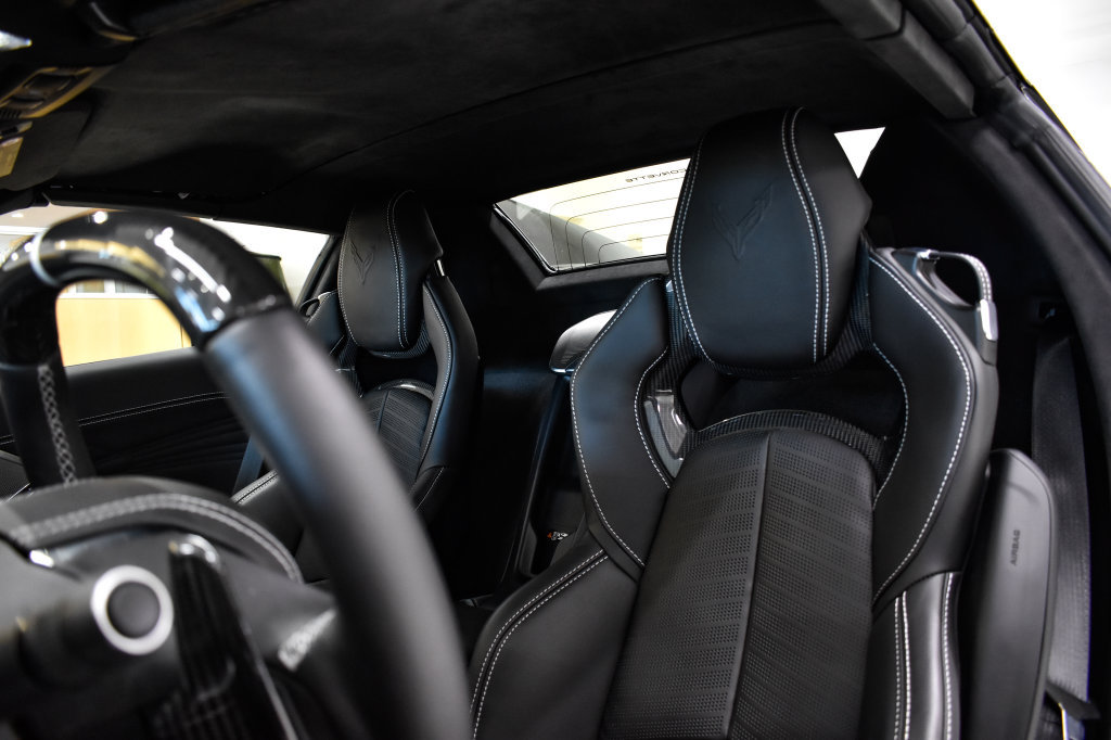 Used 2026 Chevrolet Corvette Z06 RWD image 2
