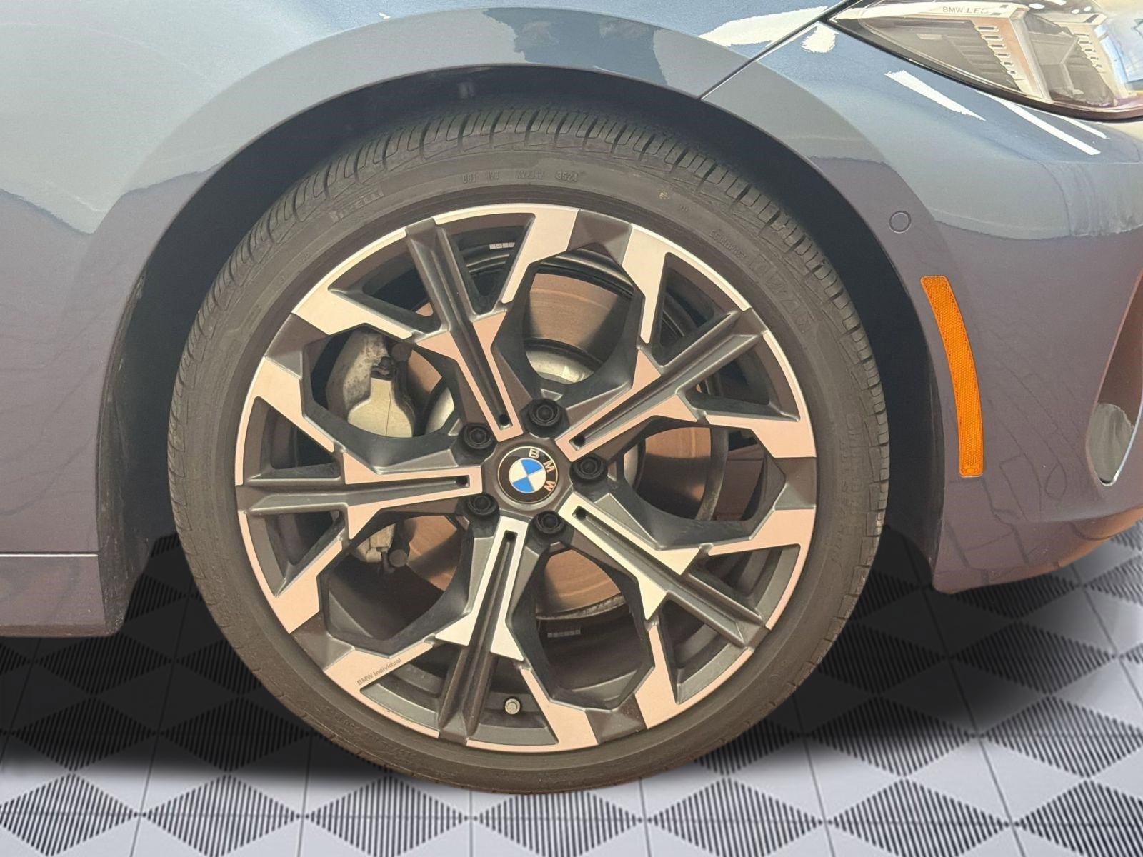 Used 2025 BMW 430i xDrive Coupe w/ Premium Package image 9