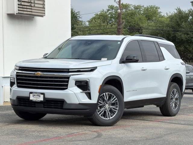 New 2026 Chevrolet Traverse LT FWD image 2
