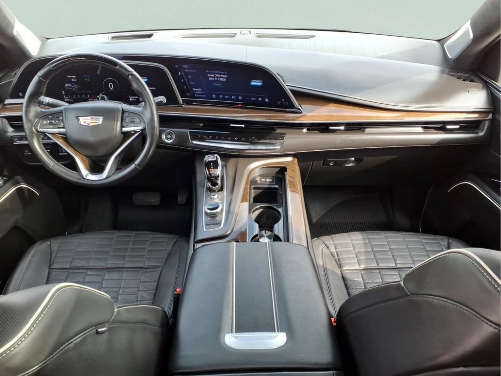Used 2023 Cadillac Escalade Premium Luxury Platinum AWD/4WD image 19
