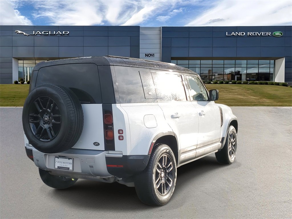 Used 2023 Land Rover Defender 110 S image 3
