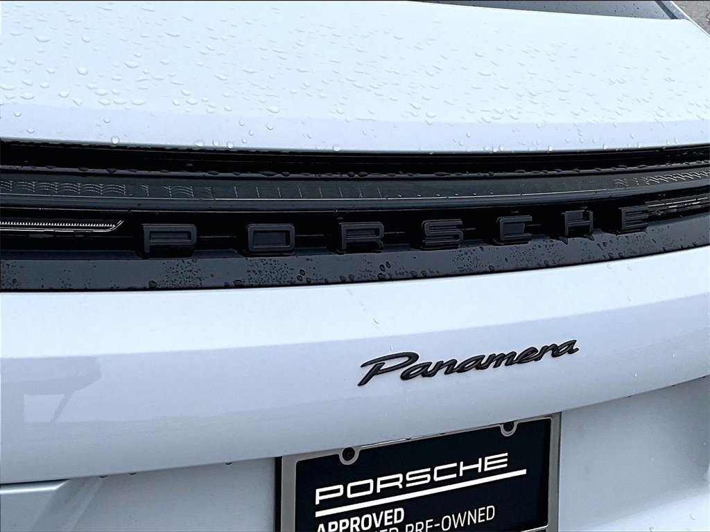 Used 2025 Porsche Panamera image 22