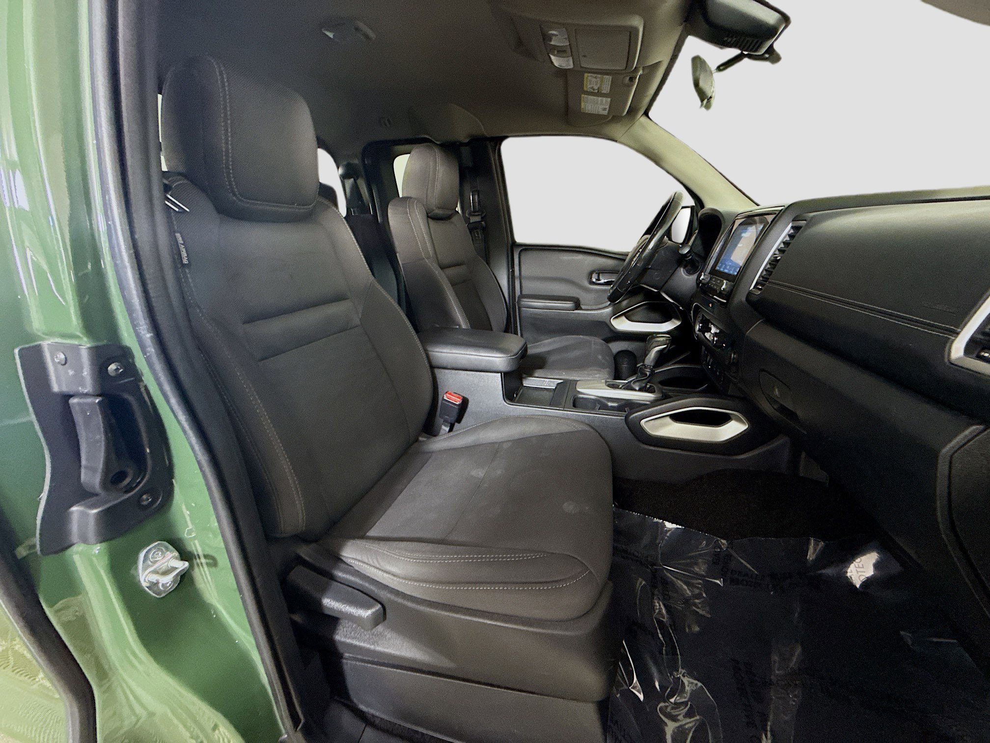 Used 2022 Nissan Frontier SV image 29