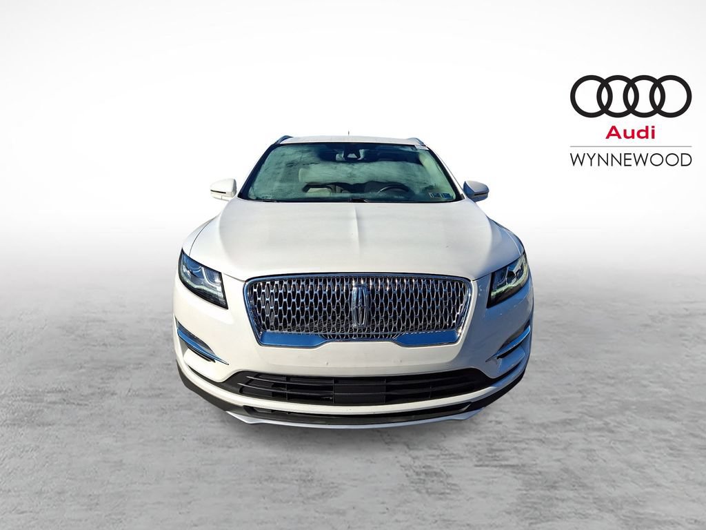 Used 2019 Lincoln MKC Select w/ Select Plus Package AWD/4WD image 2
