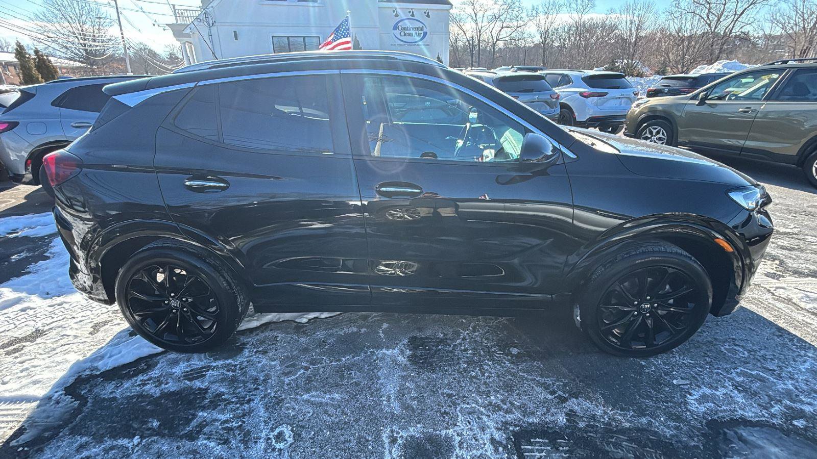 Used 2024 Buick Encore GX Sport Touring w/ Experience Buick Package image 8