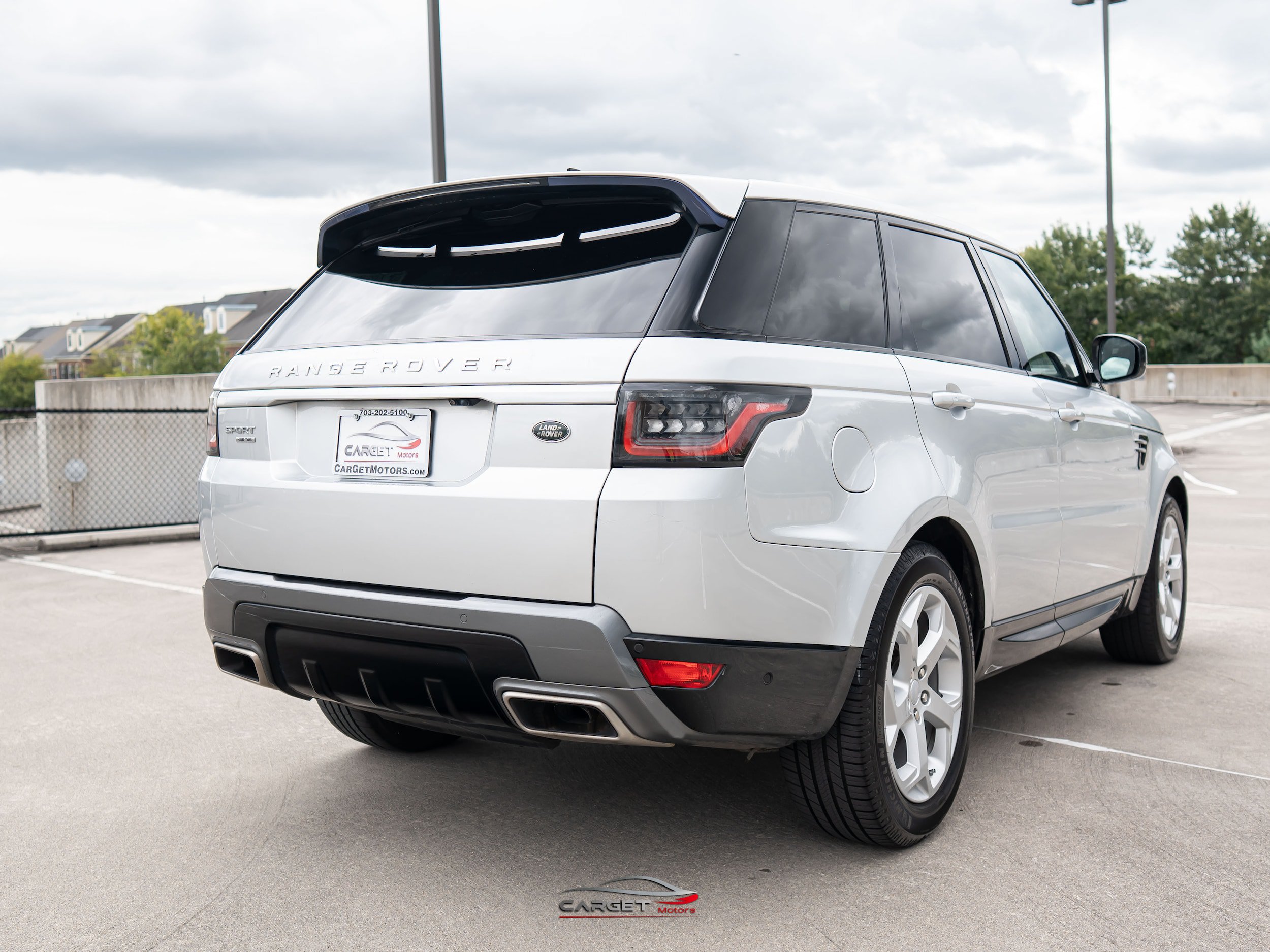 Used 2018 Land Rover Range Rover Sport HSE AWD/4WD image 7