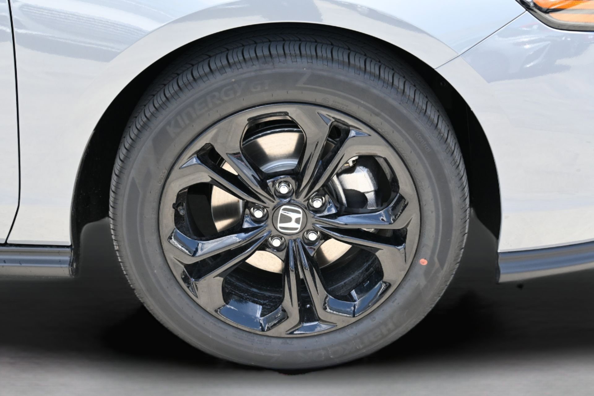 New 2025 Honda Accord SE image 36