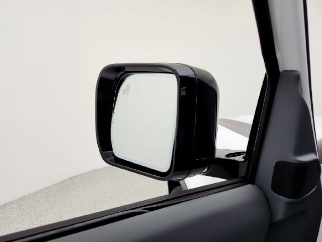 New 2026 Land Rover Defender 130 X-Dynamic SE AWD/4WD image 23