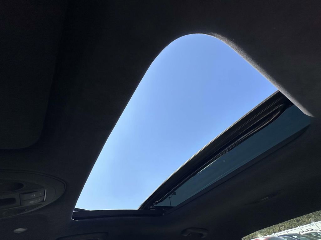 Certified 2023 Genesis G70 3.3T w/ Sport Prestige Package image 35