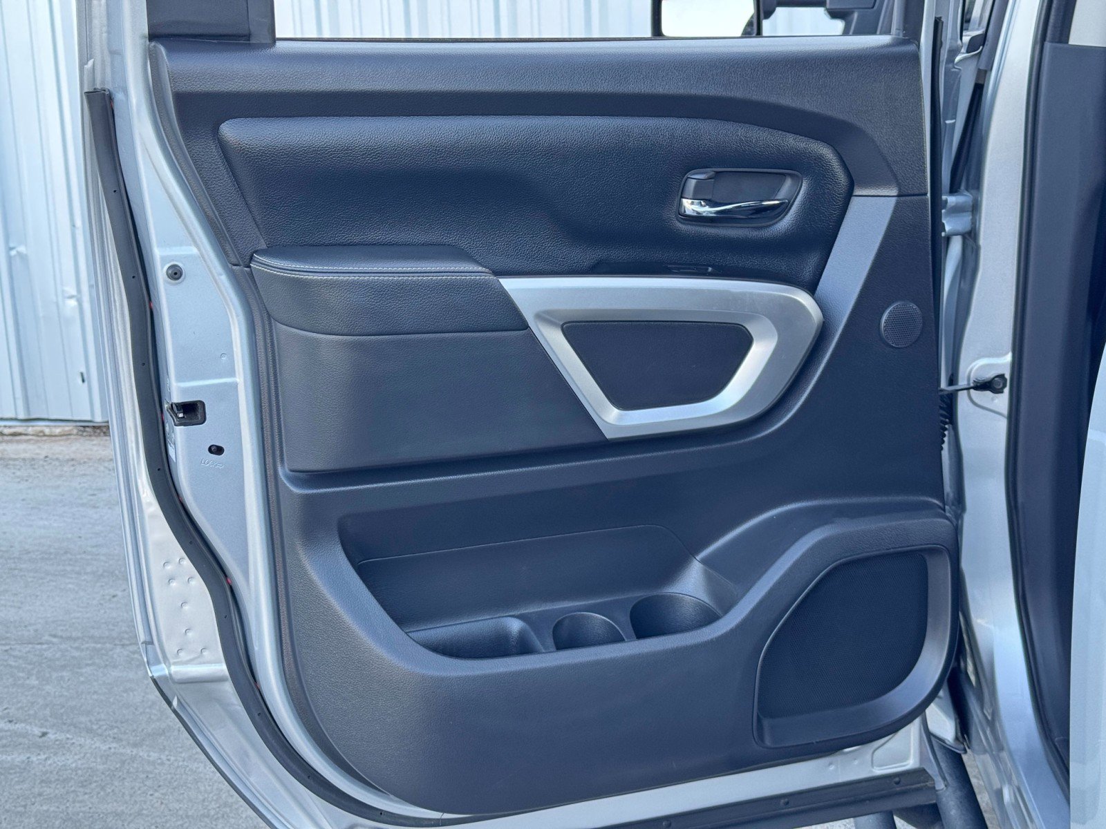 Used 2019 Nissan Titan PRO-4X w/ Pro-4x Utility Package image 38