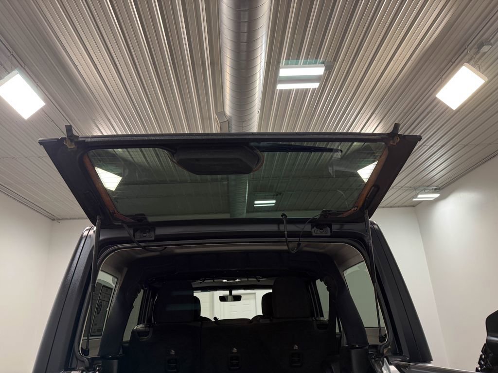 Used 2022 Jeep Wrangler Unlimited Sport image 74