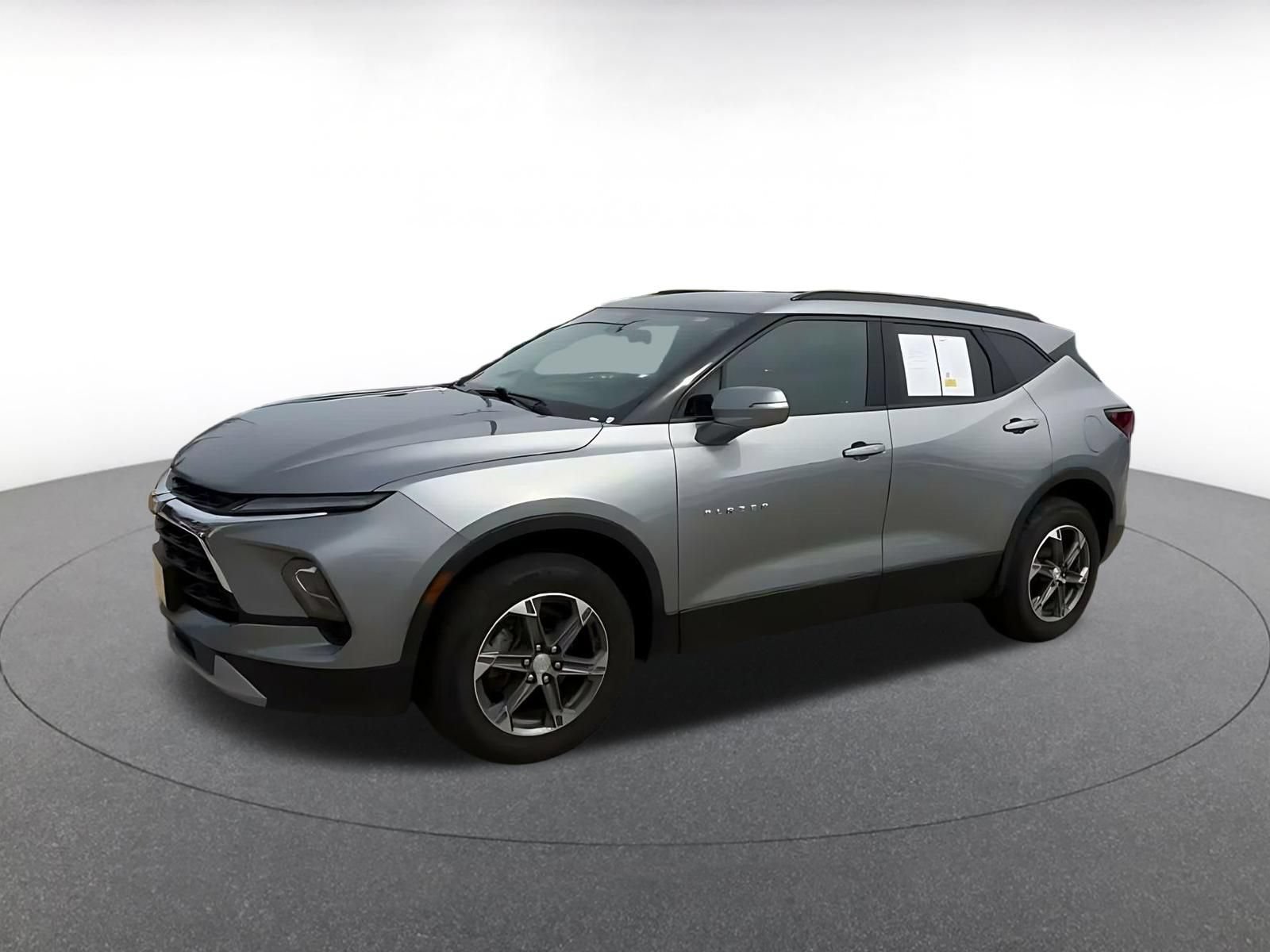 Used 2024 Chevrolet Blazer LT FWD image 7