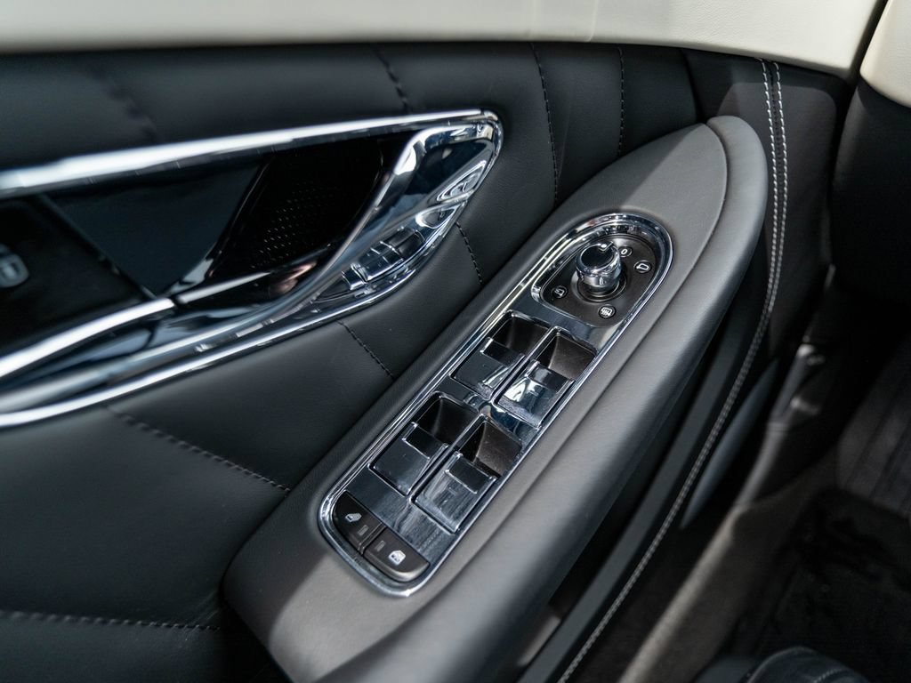 Used 2024 Bentley Continental GT AWD/4WD image 23