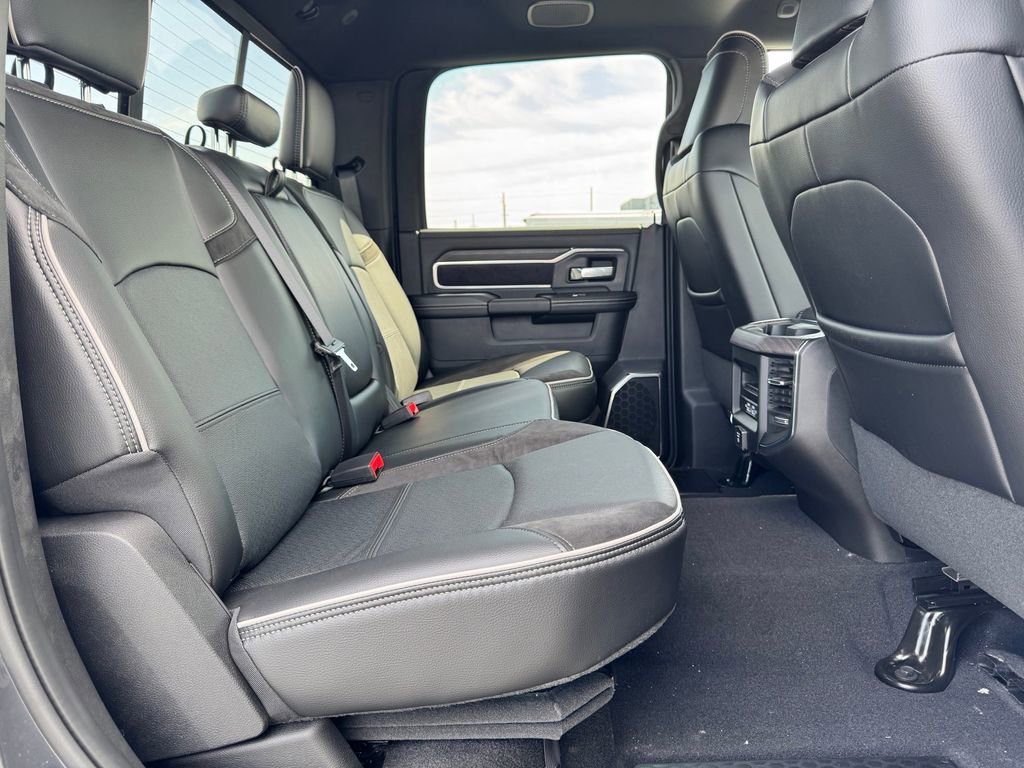 New 2026 RAM 3500 Laramie w/ Max Tow Package AWD/4WD image 15