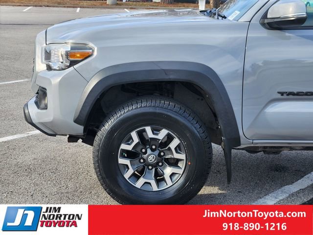 Used 2018 Toyota Tacoma TRD Off-Road image 9