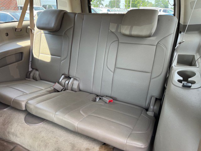 Used 2015 GMC Yukon XL SLT w/ Open Road Package AWD/4WD image 10