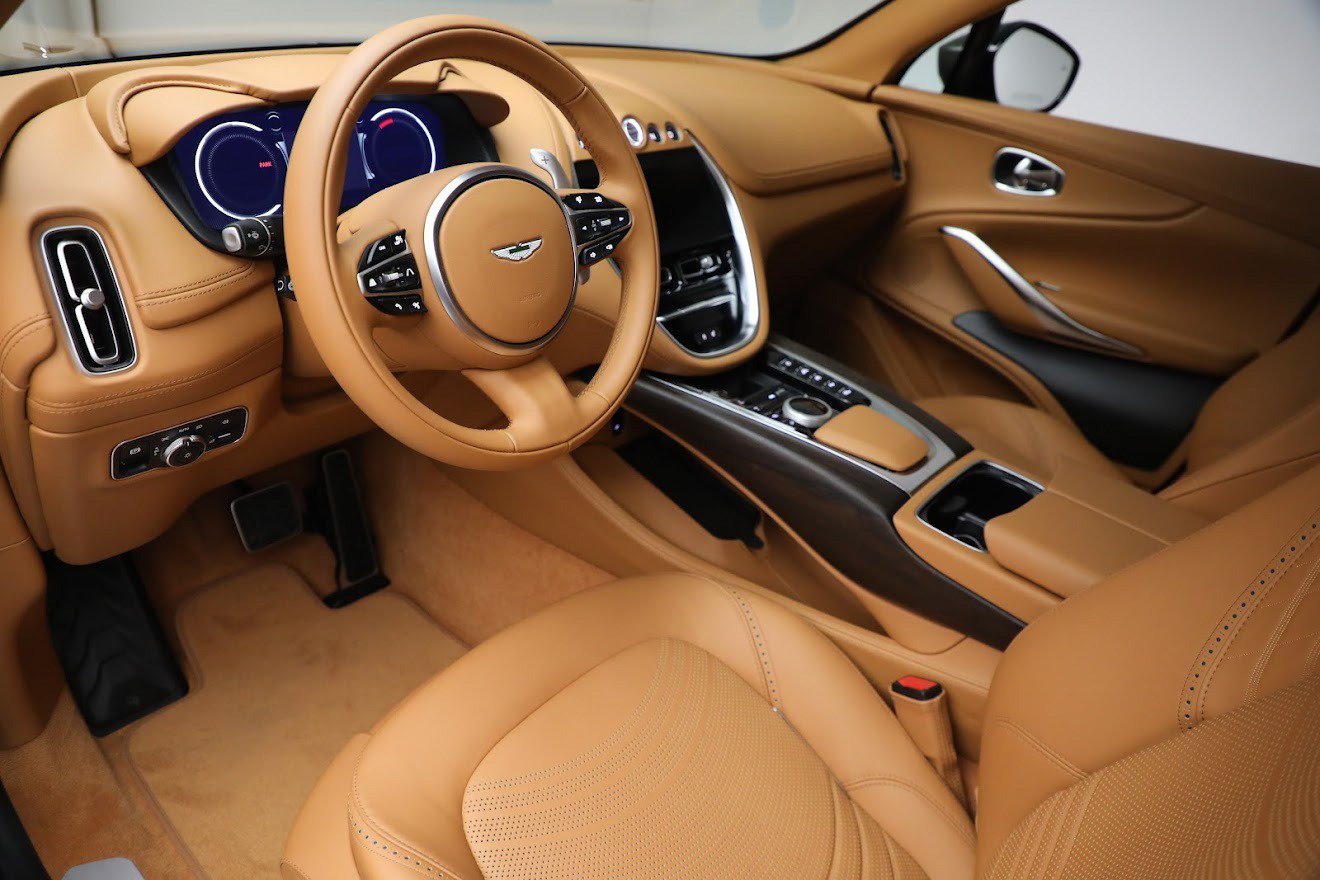 Used 2023 Aston Martin DBX AWD/4WD image 11