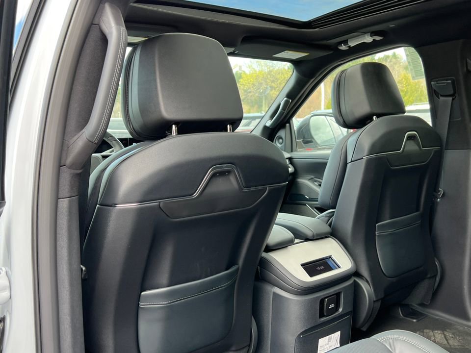 New 2026 Lincoln Navigator L Reserve AWD/4WD image 33