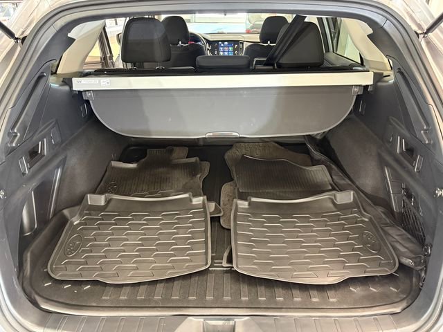Used 2023 Subaru Outback Premium image 25