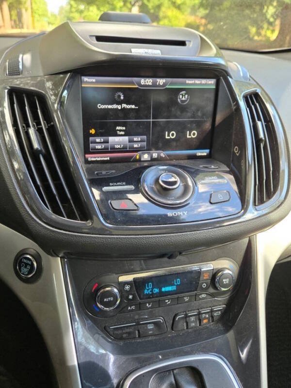 Used 2013 Ford C-MAX SEL FWD image 18