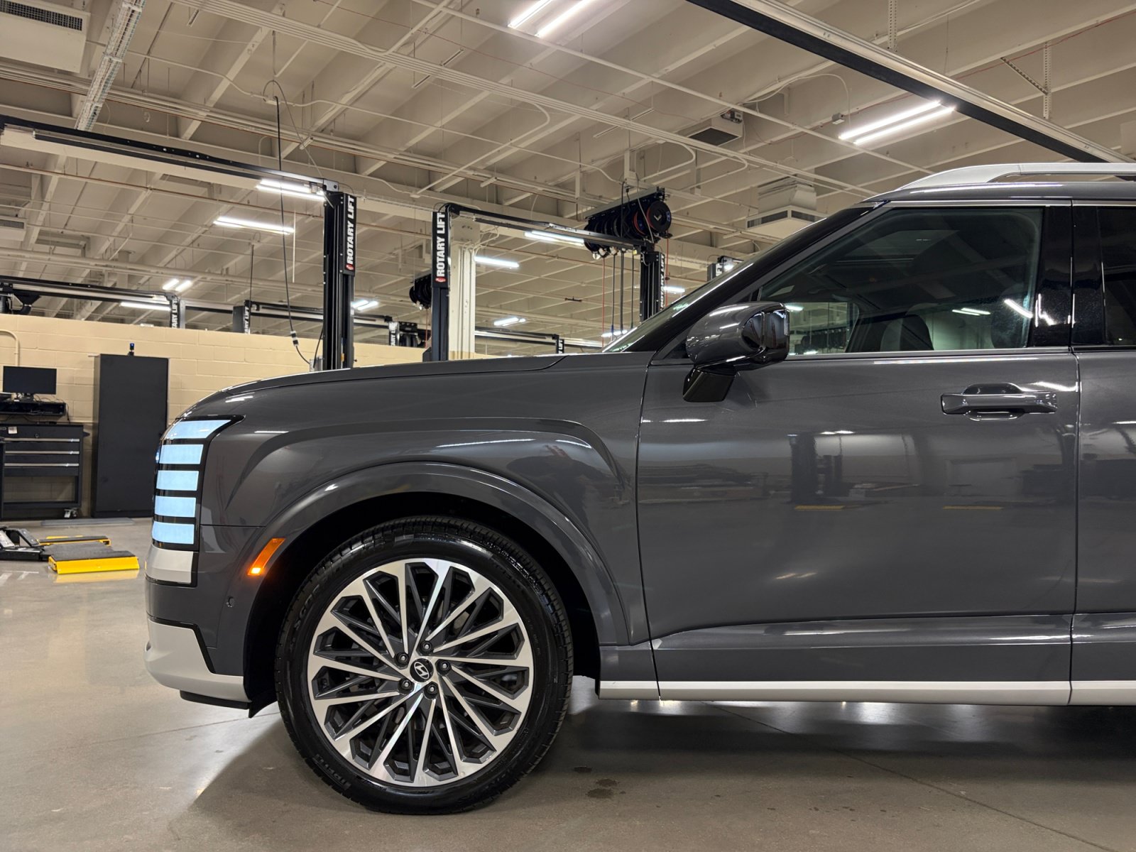 Used 2026 Hyundai Palisade Calligraphy AWD/4WD image 10
