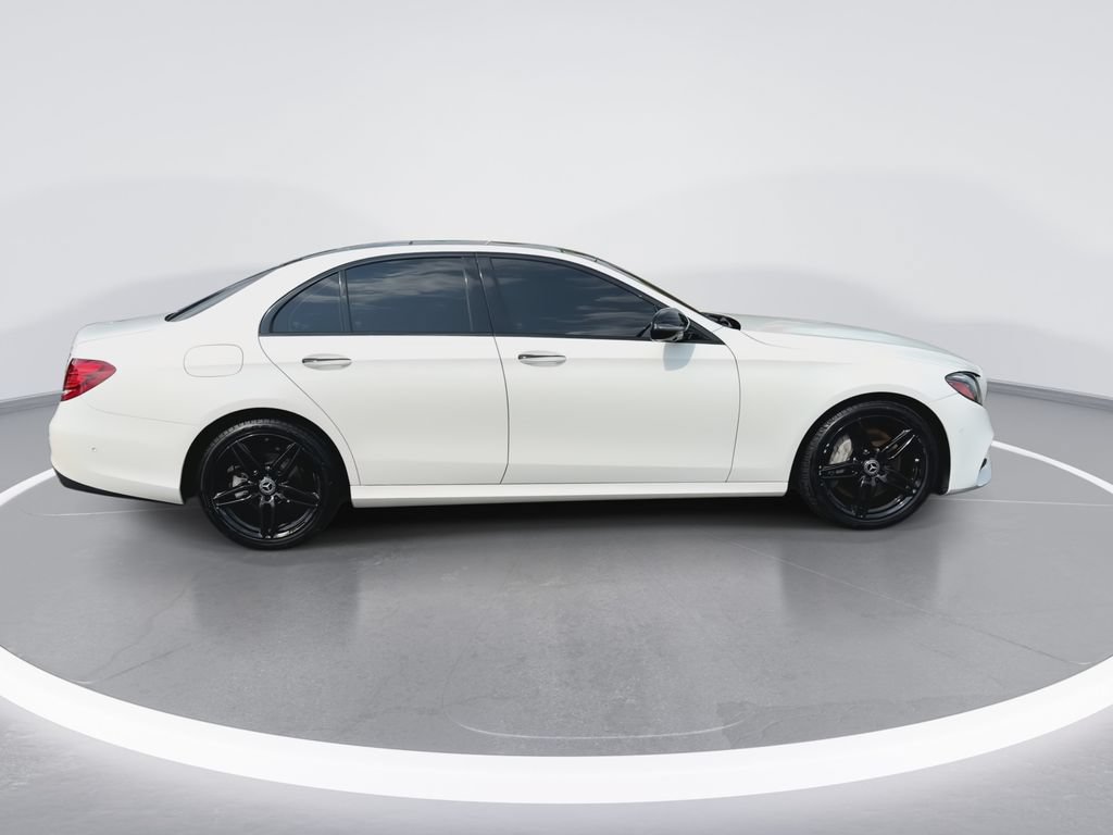 Used 2019 Mercedes-Benz E 300 4MATIC image 9
