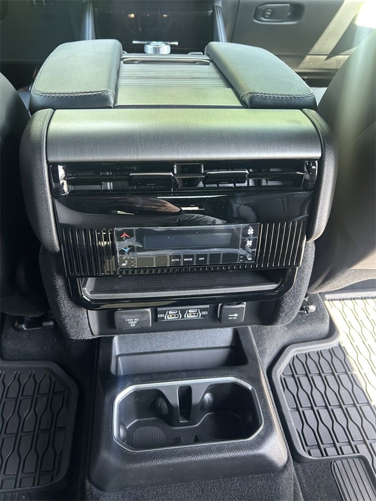 New 2025 Jeep Wagoneer Series II image 23