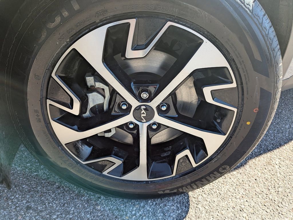 Certified 2023 Kia Sportage EX image 31