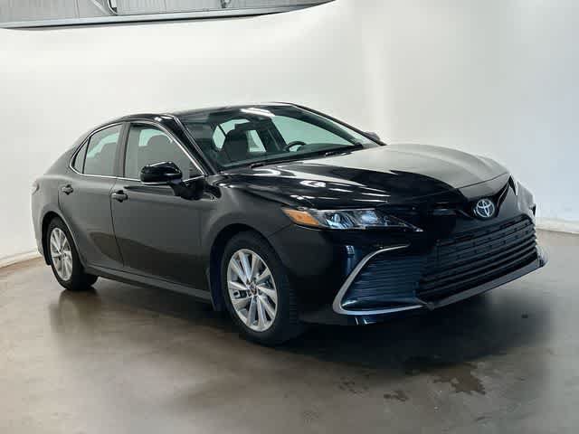 Used 2022 Toyota Camry LE FWD image 19