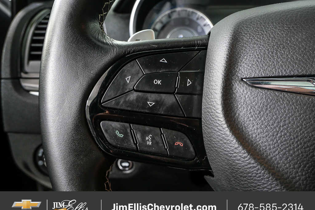 Used 2022 Chrysler 300 S w/ Safetytec Plus Group RWD image 11