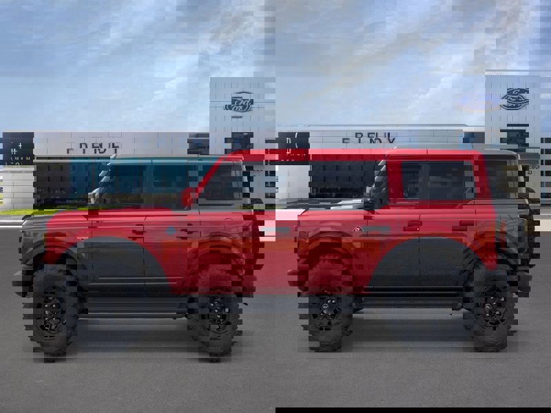 New 2026 Ford Bronco Outer Banks w/ Sasquatch Package image 3