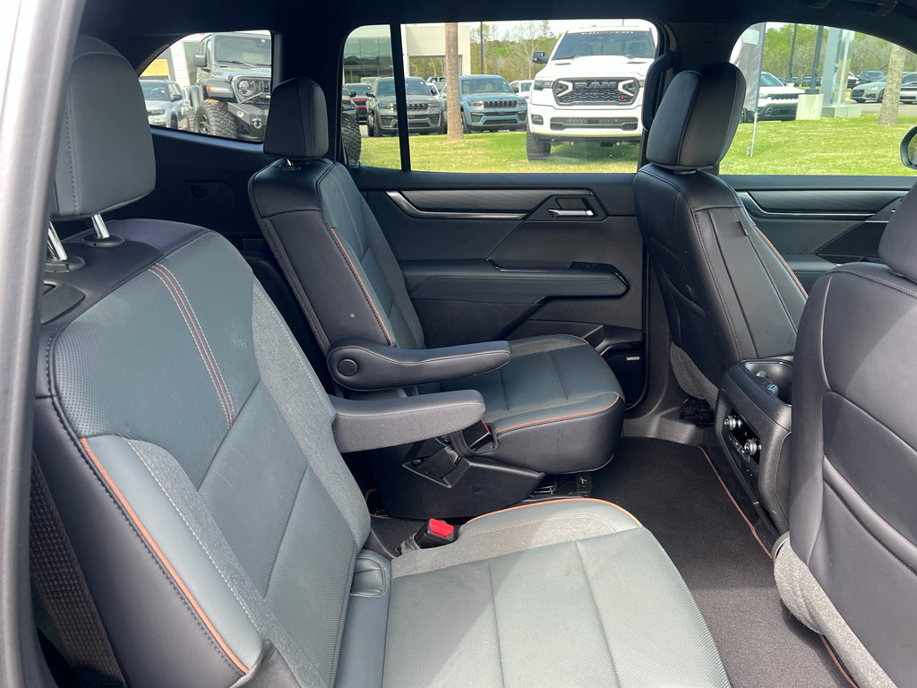 Used 2024 GMC Acadia AT4 image 13