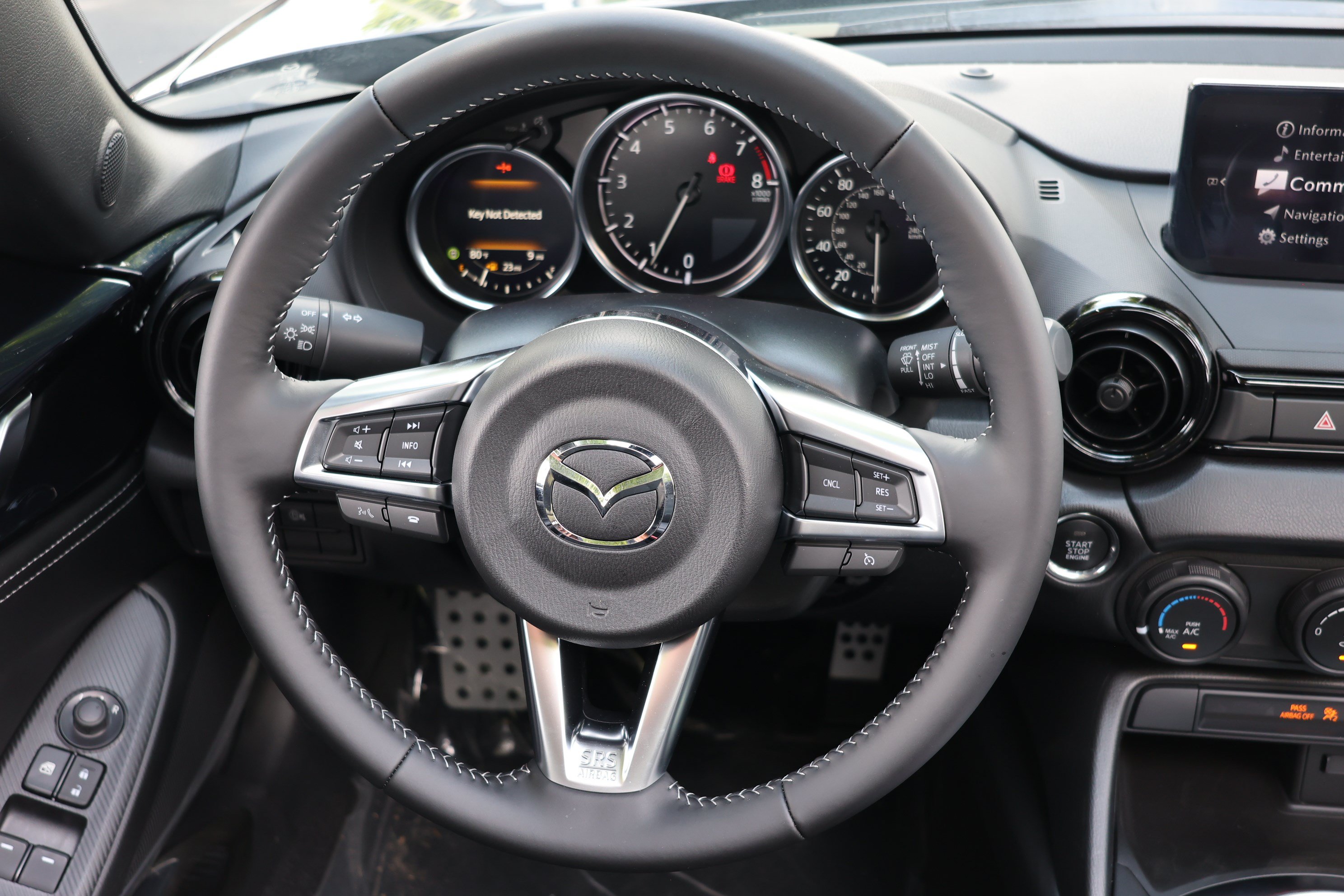 New 2026 MAZDA MX-5 Miata Club w/ Interior Package RWD image 12