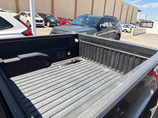 Certified 2018 Toyota Tacoma TRD Off-Road RWD image 18