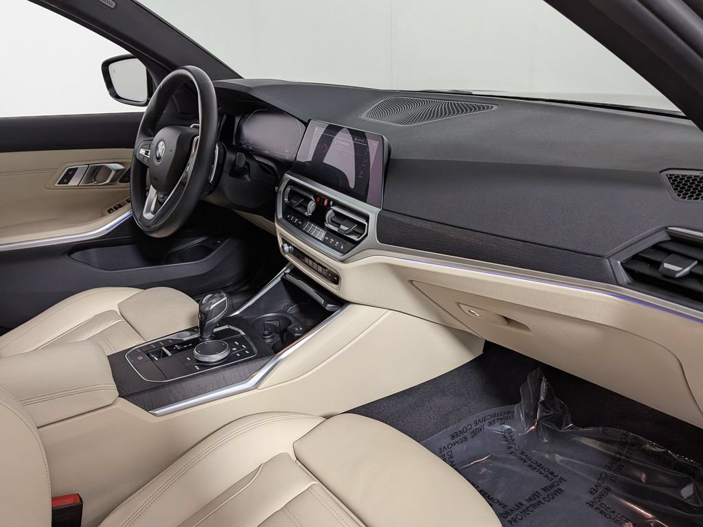 Used 2019 BMW 330i xDrive Sedan w/ Premium Package AWD/4WD image 24