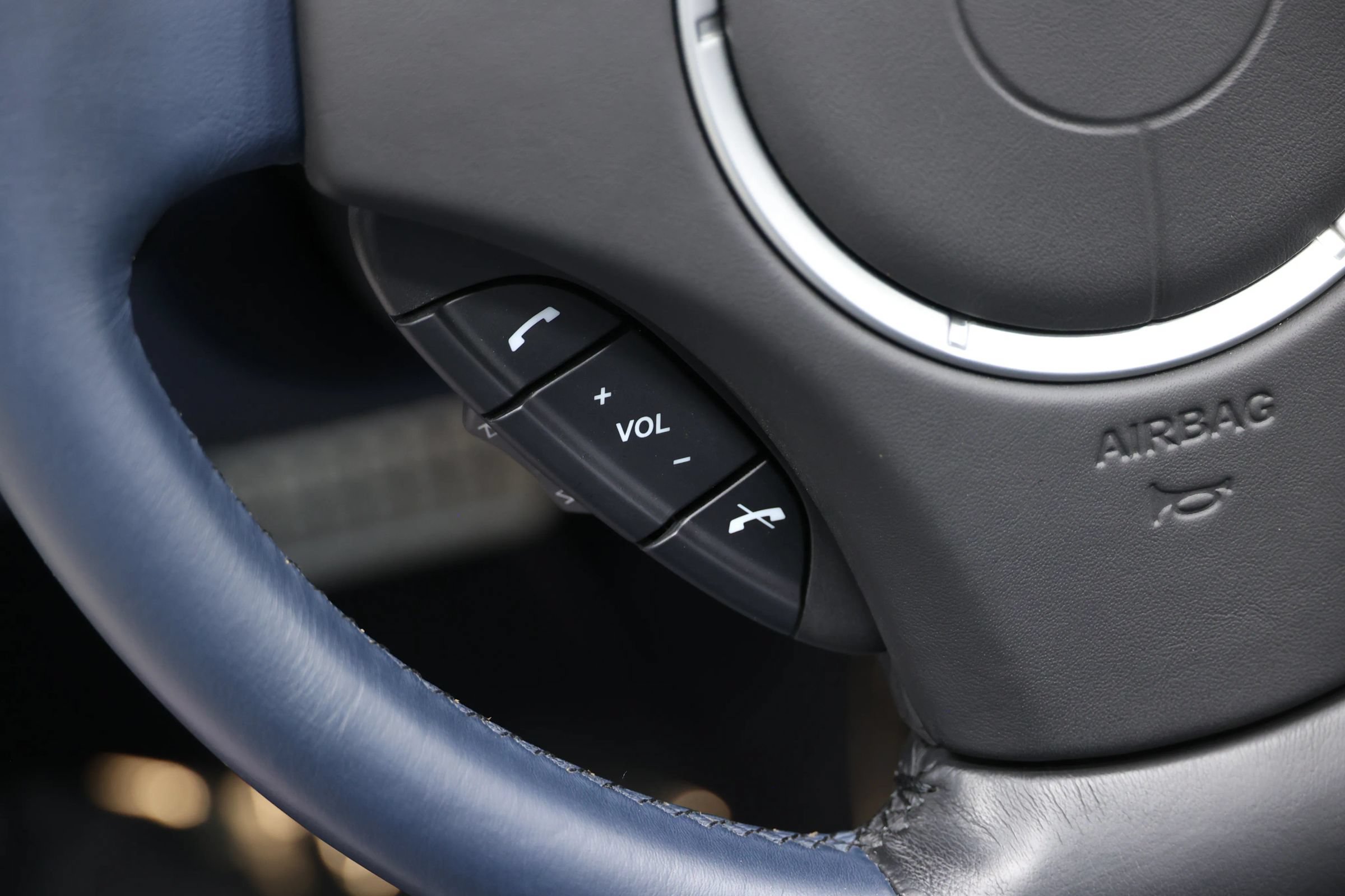 Used 2012 Aston Martin Virage Volante RWD image 26