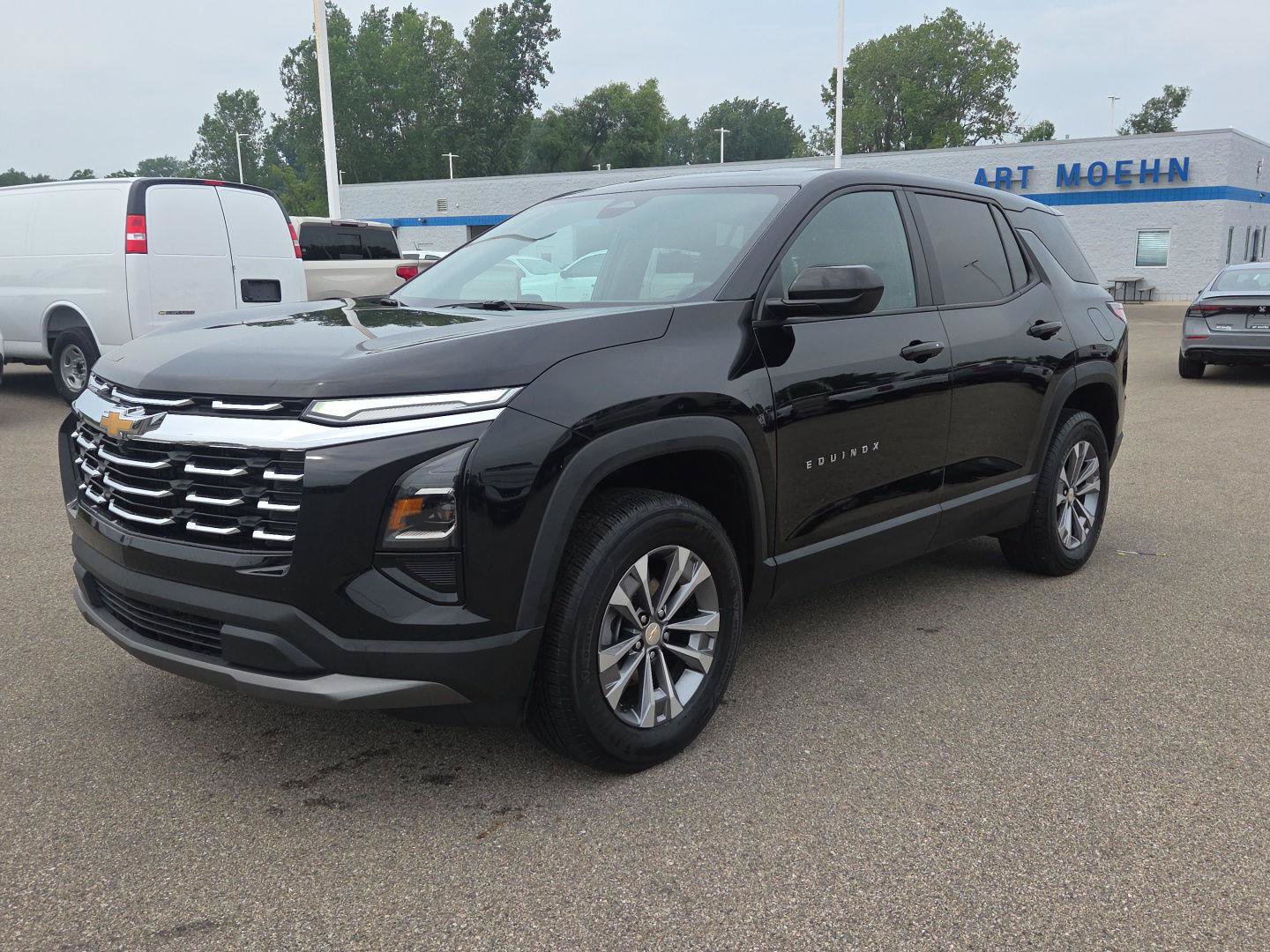 Used 2025 Chevrolet Equinox LT FWD image 10