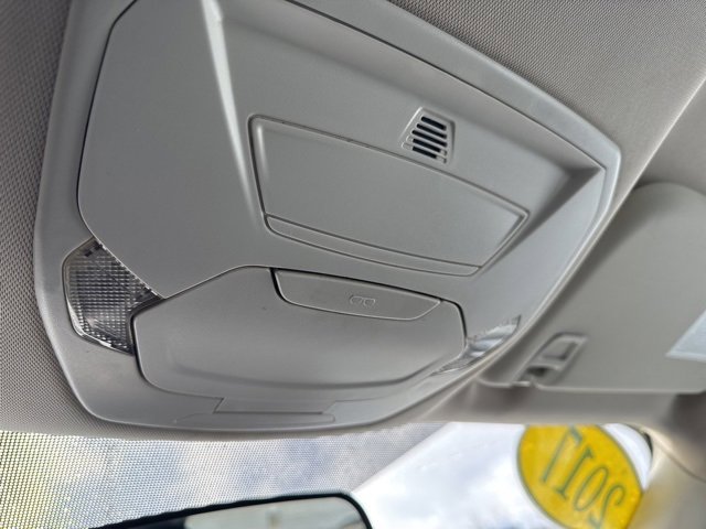 Used 2017 Ford Escape SE image 11