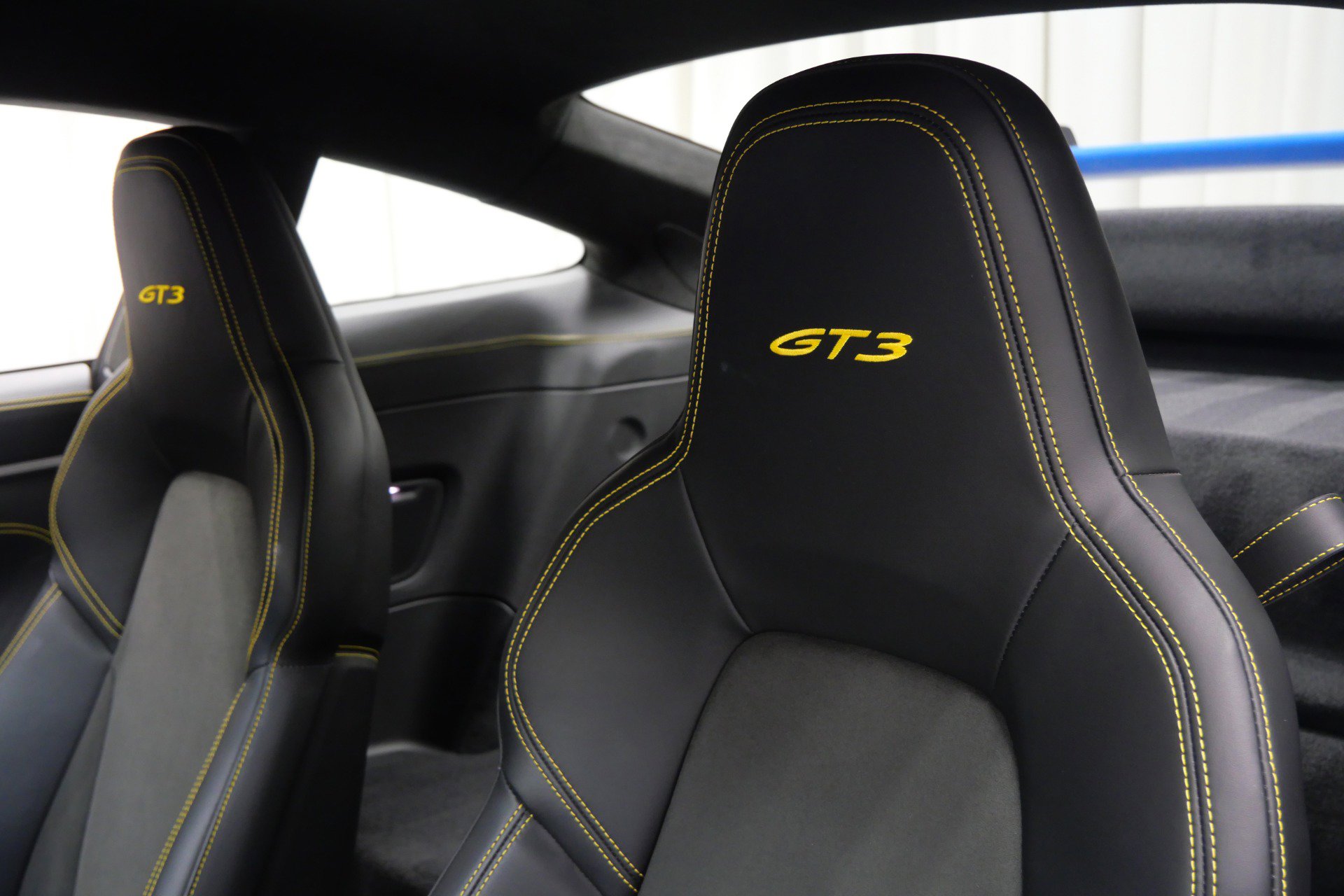 Used 2022 Porsche 911 GT3 image 18