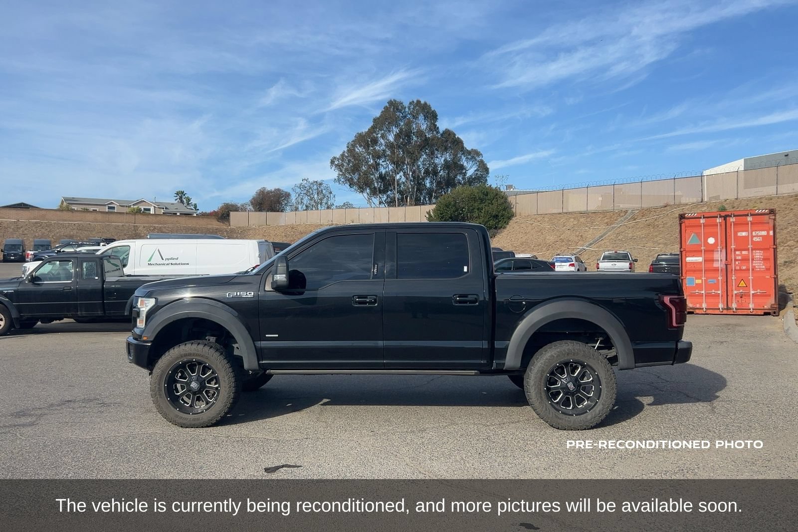 Used 2015 Ford F150 Lariat w/ Equipment Group 502A Luxury AWD/4WD image 9