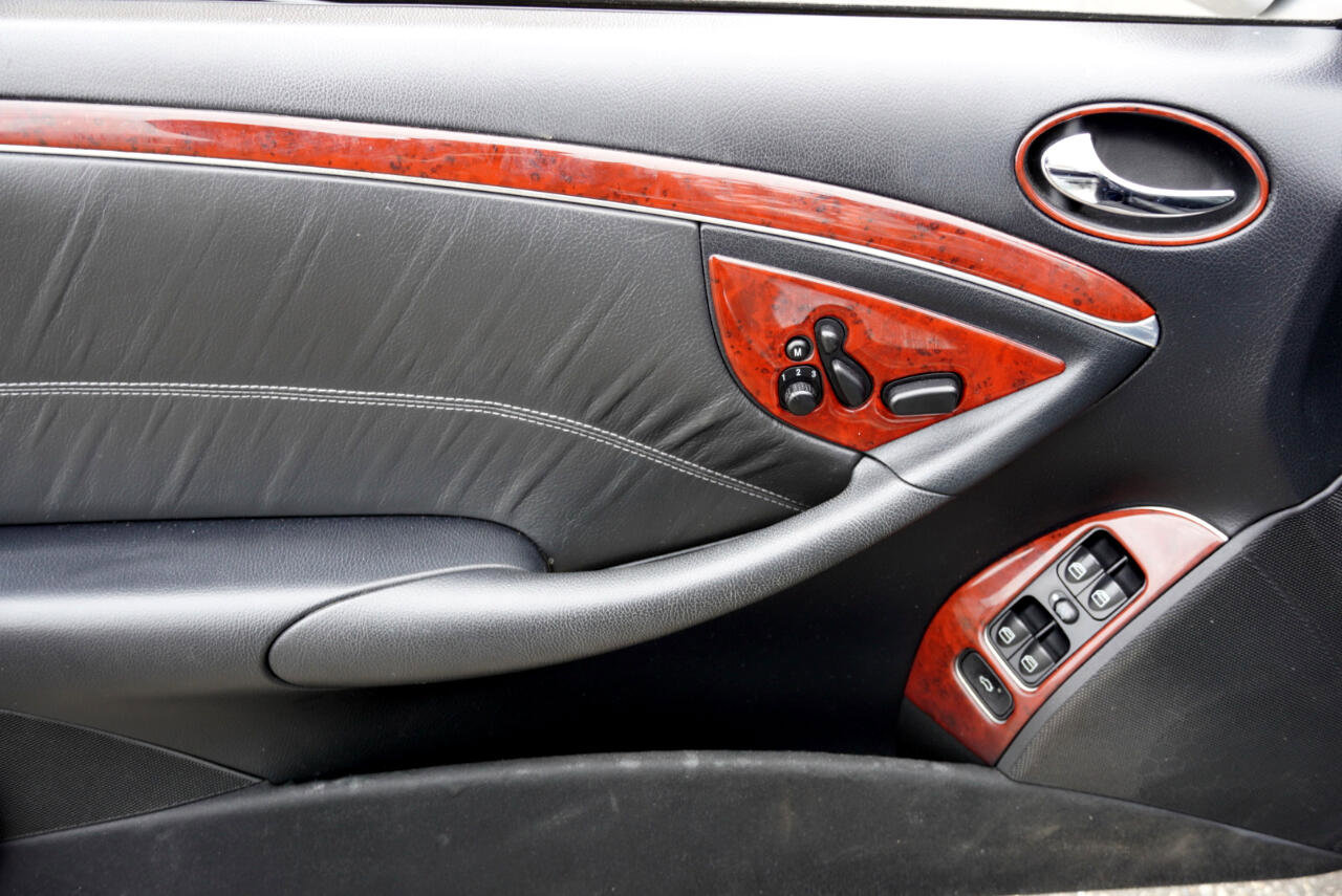 Used 2006 Mercedes-Benz CLK 55 AMG Cabriolet image 12