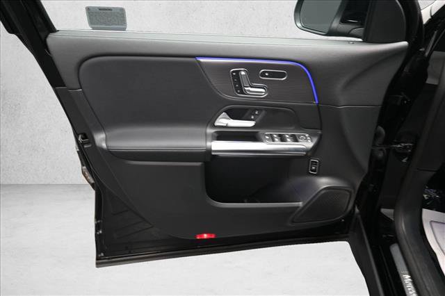Used 2022 Mercedes-Benz GLA 250 4MATIC image 19